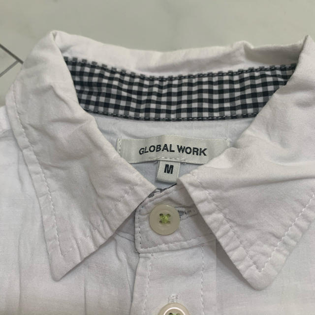 GLOBAL WORK(グローバルワーク)のGLOBAL WORK 白シャツ　サイズM キッズ/ベビー/マタニティのキッズ服男の子用(90cm~)(Tシャツ/カットソー)の商品写真