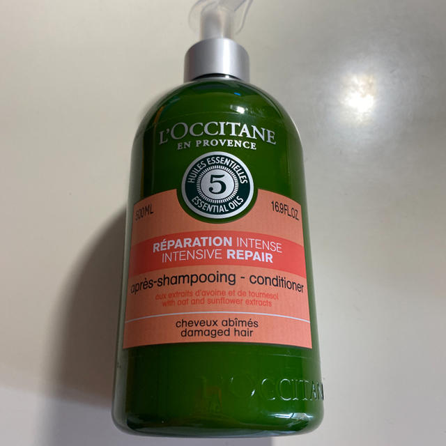 L'OCCITANE(ロクシタン)のファイブハーブス リペアリングコンディショナー コスメ/美容のヘアケア/スタイリング(コンディショナー/リンス)の商品写真