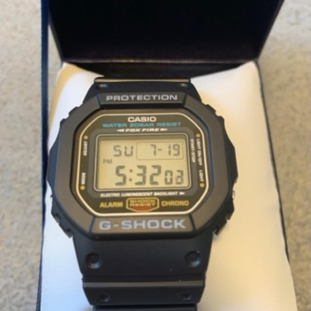 CASIO G-SHOCK DW-5600E-1 Gショック ブラック 時計メンズ - 腕時計