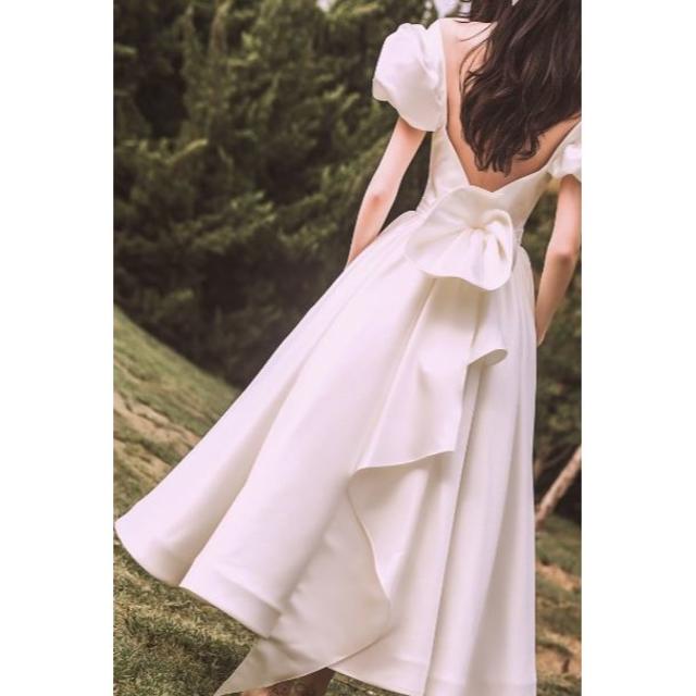 上品！ ウエディングドレス オフホワイト 可愛い パフスリーブ エレガント 細見 レディースのフォーマル/ドレス(ロングドレス)の商品写真