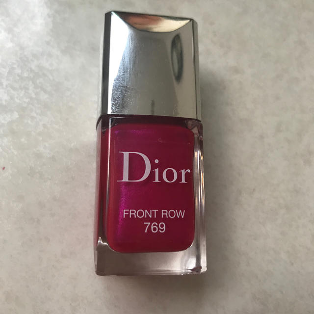 Dior(ディオール)の美品✨ディオール　ヴェルニ　フロントロウ769 コスメ/美容のネイル(マニキュア)の商品写真