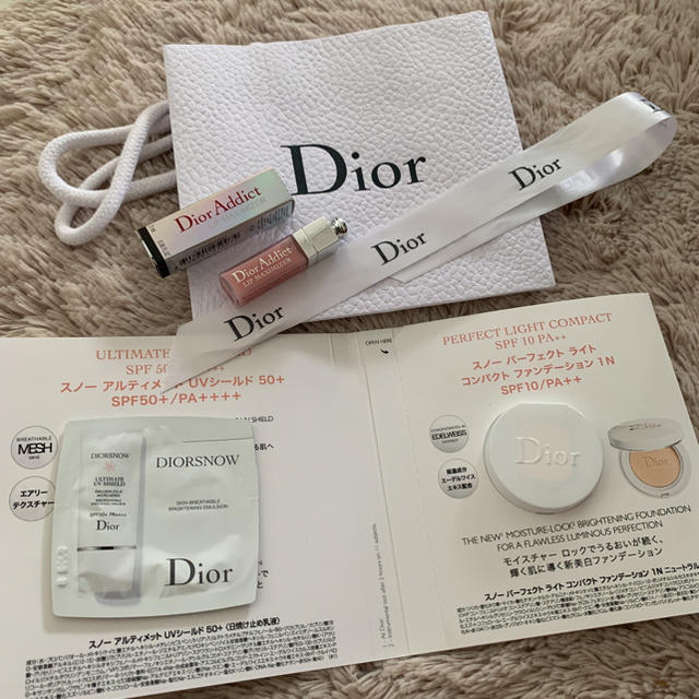 Dior(ディオール)のディオール　ノベルティグロス　サンプルセット コスメ/美容のキット/セット(サンプル/トライアルキット)の商品写真