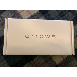 アローズ(arrows)のarrows M05 ホワイト　シムフリー　新品未開封(スマートフォン本体)