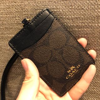 コーチ(COACH)のコーチ　定期入れ　美品　(名刺入れ/定期入れ)