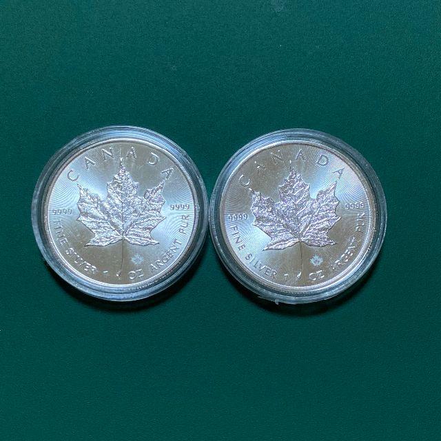 カナダ メイプルリーフ銀貨2枚セット　(1オンス銀貨)
