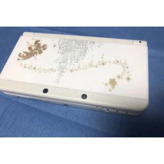 ディズニー(Disney)のNew Nintendo 3DS  ディズニーモデル 中古(携帯用ゲーム機本体)