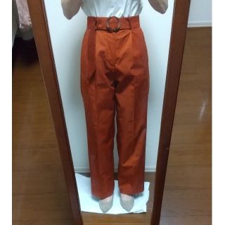 ティティベイト(titivate)のベルト付きセンタープレスパンツ(カジュアルパンツ)