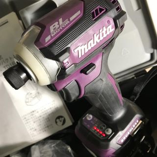 マキタ(Makita)の新品makita限定色！TD161DGXAP オーセンティックパープルフルセット(工具/メンテナンス)