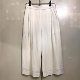 ロペ(ROPE’)のROPE(ロペ) ガウチョパンツ ワイドパンツ 36サイズ ホワイト【美品♪】(カジュアルパンツ)