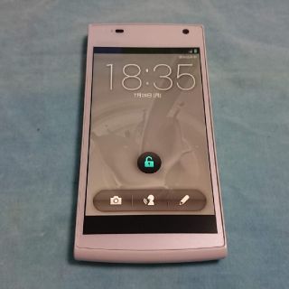 エーユー(au)の【美品】au　DIGNO S　KYL21　ホワイト　スマホ本体(スマートフォン本体)