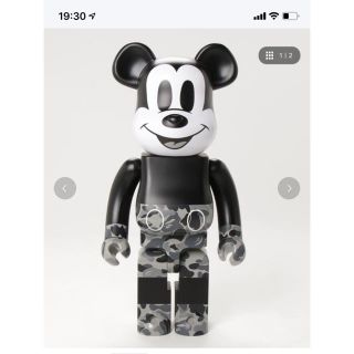 アベイシングエイプ(A BATHING APE)のmickey mouse x bape bearbrick 1000%(キャラクターグッズ)