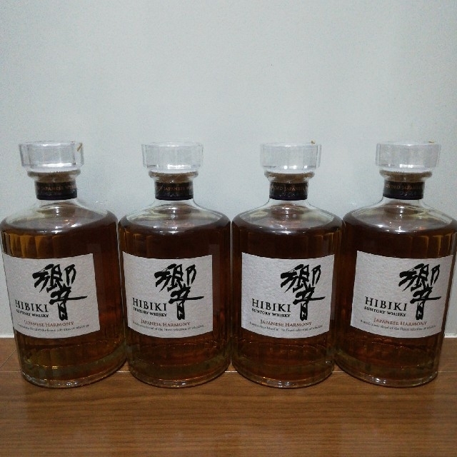 サントリー 響 ジャパニーズハーモニー 700ml 4本セット 新品未開栓品