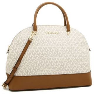 マイケルコース(Michael Kors)の☆MICHEAL KORS バニラ ショルダーバッグ☆(ショルダーバッグ)