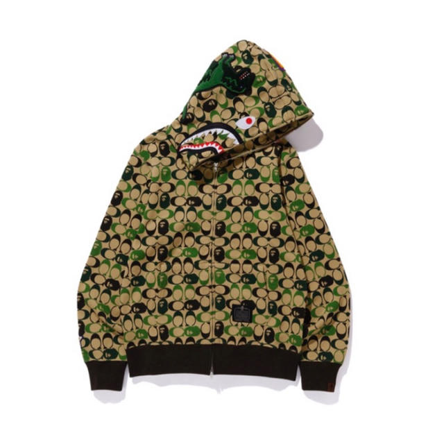 A BATHING APE(アベイシングエイプ)のBAPE® X COACH SHARK FULL ZIP HOODIE メンズのトップス(パーカー)の商品写真