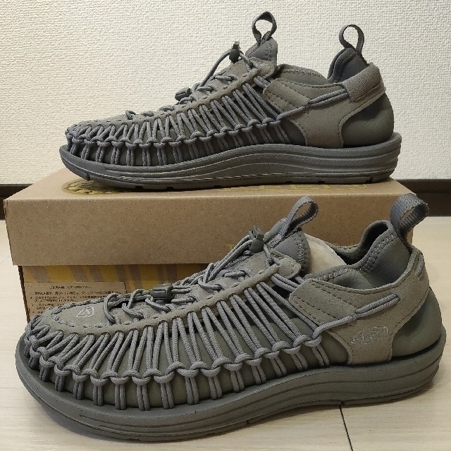 KEEN キーン UNEEK  HT ユニークHT 未使用　新品メンズ