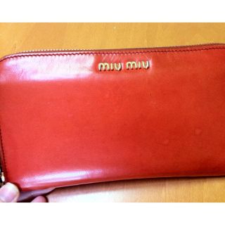 ミュウミュウ(miumiu)のmiumiu 長財布(財布)