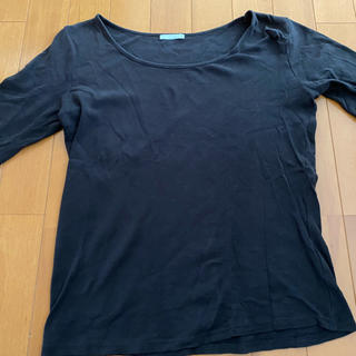ジーユー(GU)の黒　カットソー トップス(Tシャツ(長袖/七分))
