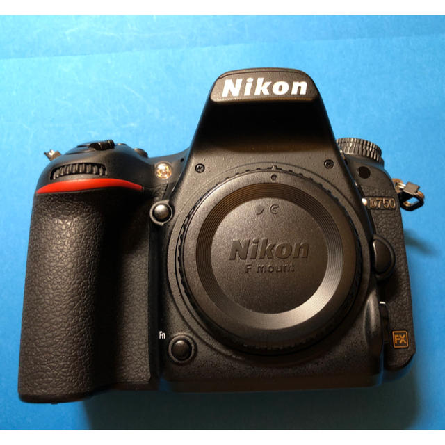 ニコンNikon 一眼レフ D750 美品 元箱付属品一式 ショット数10291