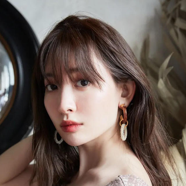 her lip to   Double Hoop Earrings素材