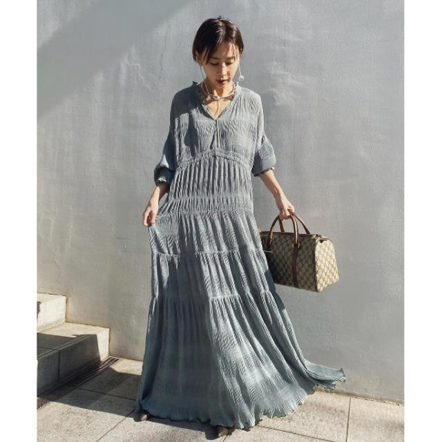 AMERI vintage SHIRRING PLEATS DRESSロングワンピース/マキシワンピース