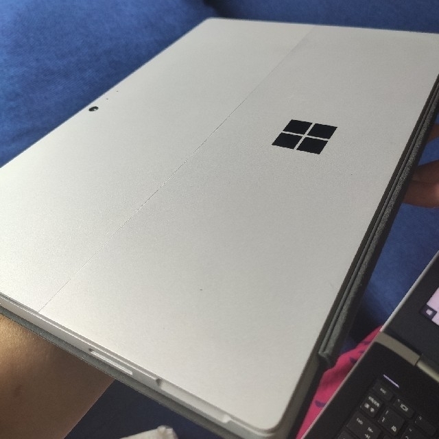 Microsoft(マイクロソフト)のsurface pro 5 スマホ/家電/カメラのPC/タブレット(ノートPC)の商品写真