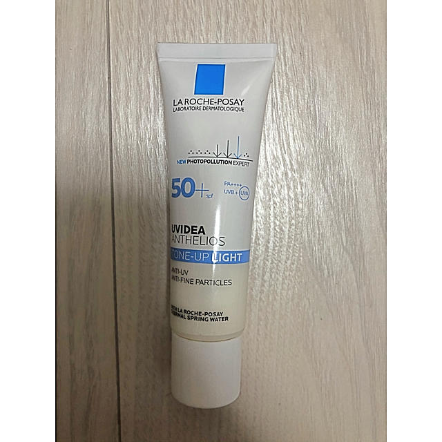 LA ROCHE-POSAY(ラロッシュポゼ)のR様専用 コスメ/美容のベースメイク/化粧品(化粧下地)の商品写真