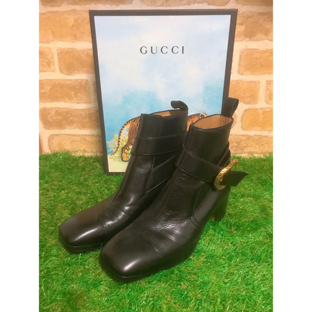 Gucci(グッチ)のS.L 様　専用　希少 GUCCI タイガーバックル ブーツ メンズの靴/シューズ(ブーツ)の商品写真