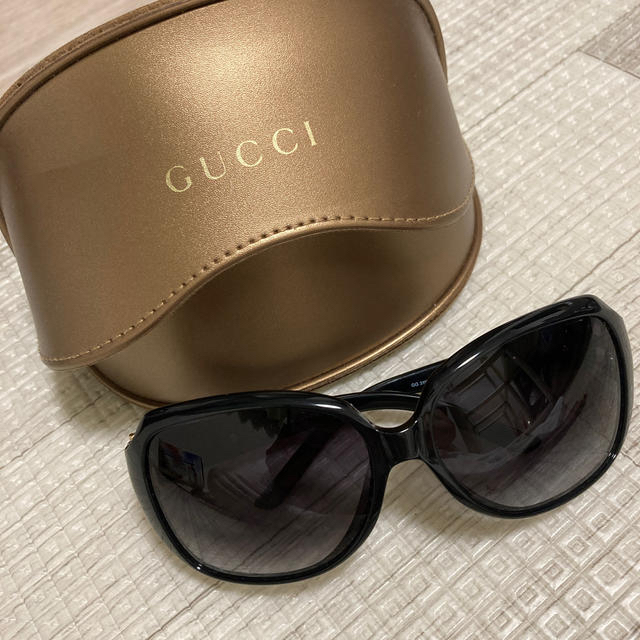 Gucci(グッチ)のGucci レディースサングラス レディースのファッション小物(サングラス/メガネ)の商品写真