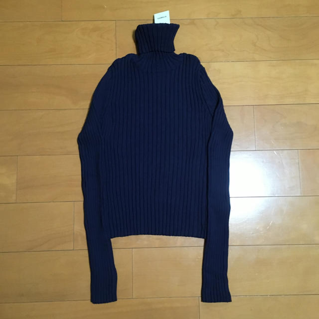 Vetements ハイネックセーター 購入金額約110000円ニット/セーター