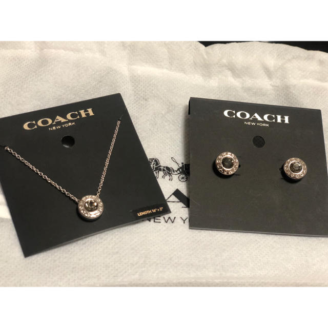 COACH(コーチ)のピアス　ネックレス レディースのアクセサリー(ネックレス)の商品写真