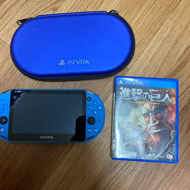 美品！ps vita! 進撃の巨人カセット付き！