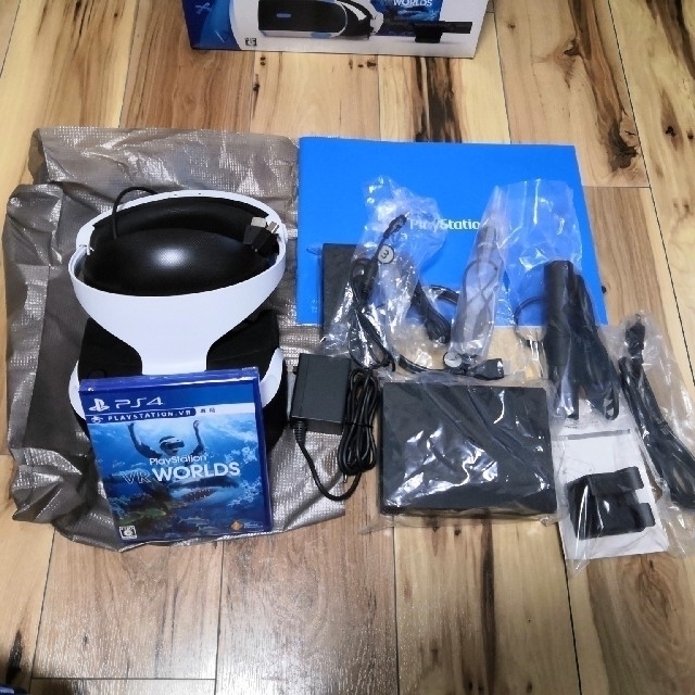 PS4 VRセット　バイオハザード、VR WORLDS付き