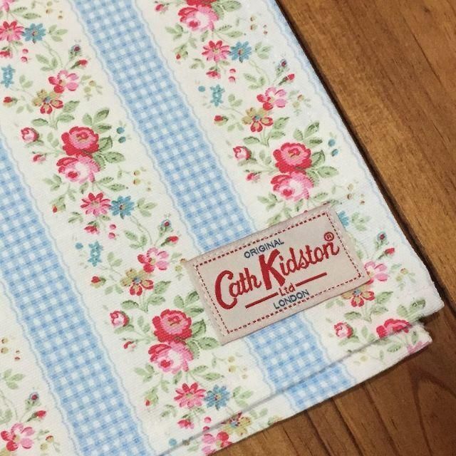 Cath Kidston(キャスキッドソン)の新品 キャスキッドソン ティータオル フローラルギンガムブルー インテリア/住まい/日用品のキッチン/食器(その他)の商品写真