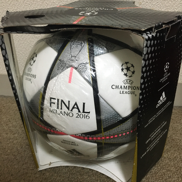 新品 箱付き 未開封 adidas フィナーレ チャンピオンズリーグ 公式球 | フリマアプリ ラクマ