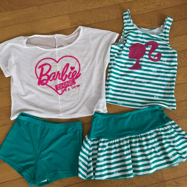 Barbie(バービー)の女の子　水着　4点セット キッズ/ベビー/マタニティのキッズ服女の子用(90cm~)(水着)の商品写真