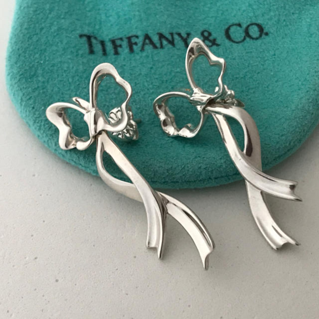 Tiffany & Co. - Tiffany ロングリボンピアス 希少美品の通販 by Tiffany & Co. - Tiffany ロングリボンピアス 希少美品の通販 by