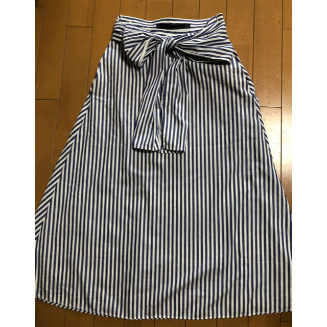 ZARA(ザラ)のザラ  ストライプ　ロングスカート　リボン　美品 レディースのスカート(ロングスカート)の商品写真