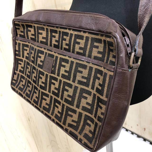 721.64 フェンディ　FENDI S.A.S ヴィンテージショルダーバック