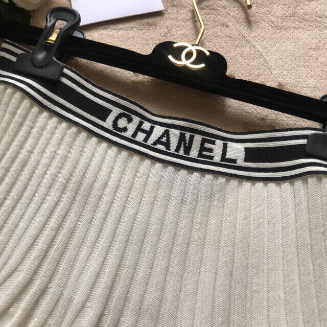 CHANEL♡極美品  新品未使用 タグ付き CHANELロゴ スカート 38