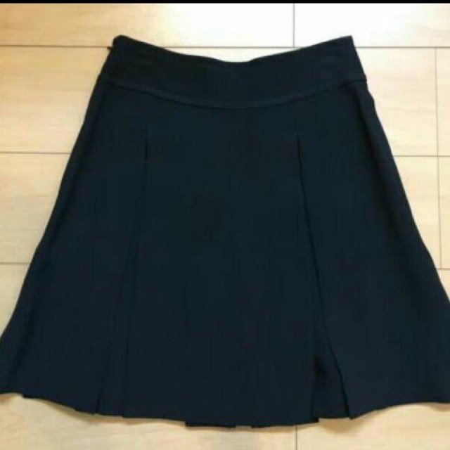 miumiu(ミュウミュウ)のMIUMIU ミュウミュウ スリット スカート レディースのスカート(ミニスカート)の商品写真