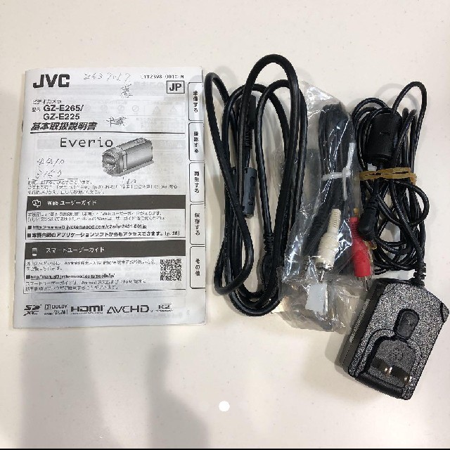 KENWOOD(ケンウッド)のVictor・JVC GZ-E265-R ビデオカメラ スマホ/家電/カメラのカメラ(ビデオカメラ)の商品写真