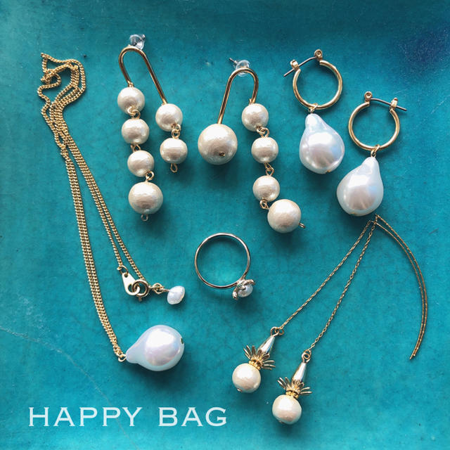 5点セットのhappy bag!!コットンパール淡水パールリングネックレスピアス ハンドメイドのアクセサリー(ピアス)の商品写真