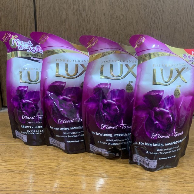 LUX(ラックス)のラックス ボディソープ フローラルタッチ 詰替え用 300g コスメ/美容のボディケア(ボディソープ/石鹸)の商品写真