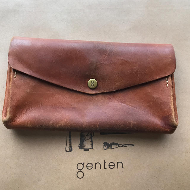 genten(ゲンテン)のゲンテン　シャドーオイル　長財布 レディースのファッション小物(財布)の商品写真