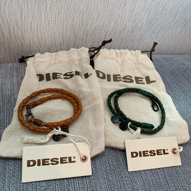 DIESEL(ディーゼル)のDIESEL レザーブレスレット　セット レディースのアクセサリー(ブレスレット/バングル)の商品写真