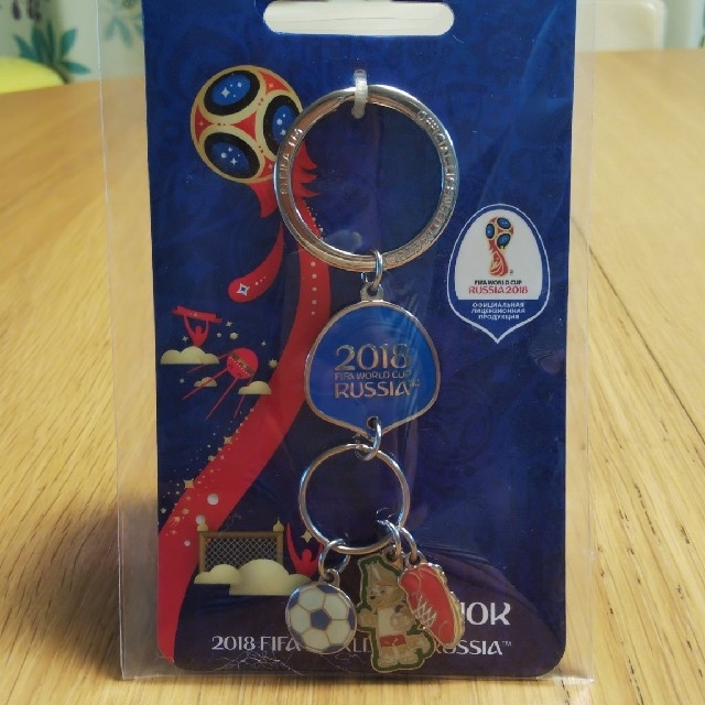 2018年ロシアW杯 キーホルダー スポーツ/アウトドアのサッカー/フットサル(記念品/関連グッズ)の商品写真