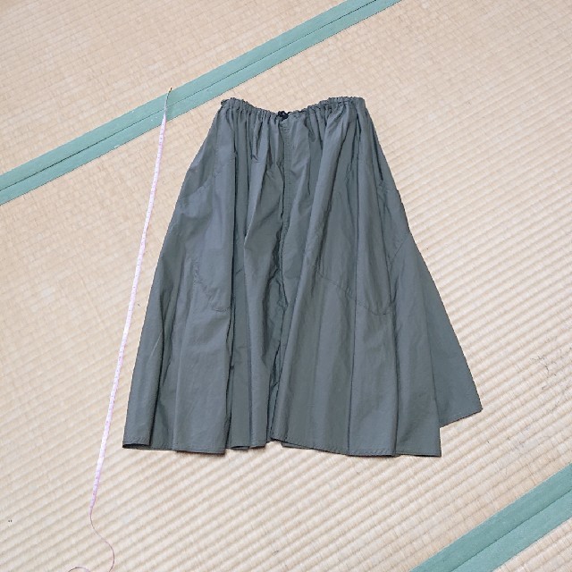 SCOT CLUB(スコットクラブ)のスカート カーキ色 レディースのスカート(ひざ丈スカート)の商品写真