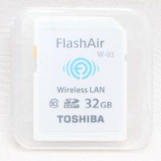 トウシバ(東芝)の⭐️ほぼ未使用⭐️❤️TOSHIBA FlashAir SDカード 32GB❤️(デジタル一眼)