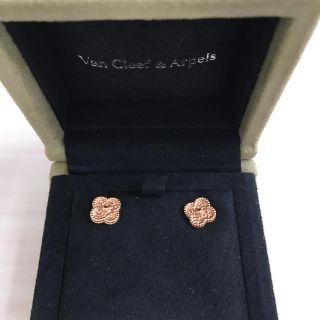 ヴァンクリーフアンドアーペル(Van Cleef & Arpels)のお値下げ致しました❗️Van Cleef & Arpels  ピアス(ピアス)