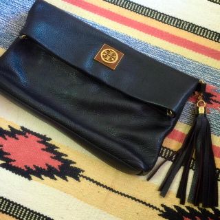 トリーバーチ(Tory Burch)のトリーバーチ  フリンジクラッチ(クラッチバッグ)